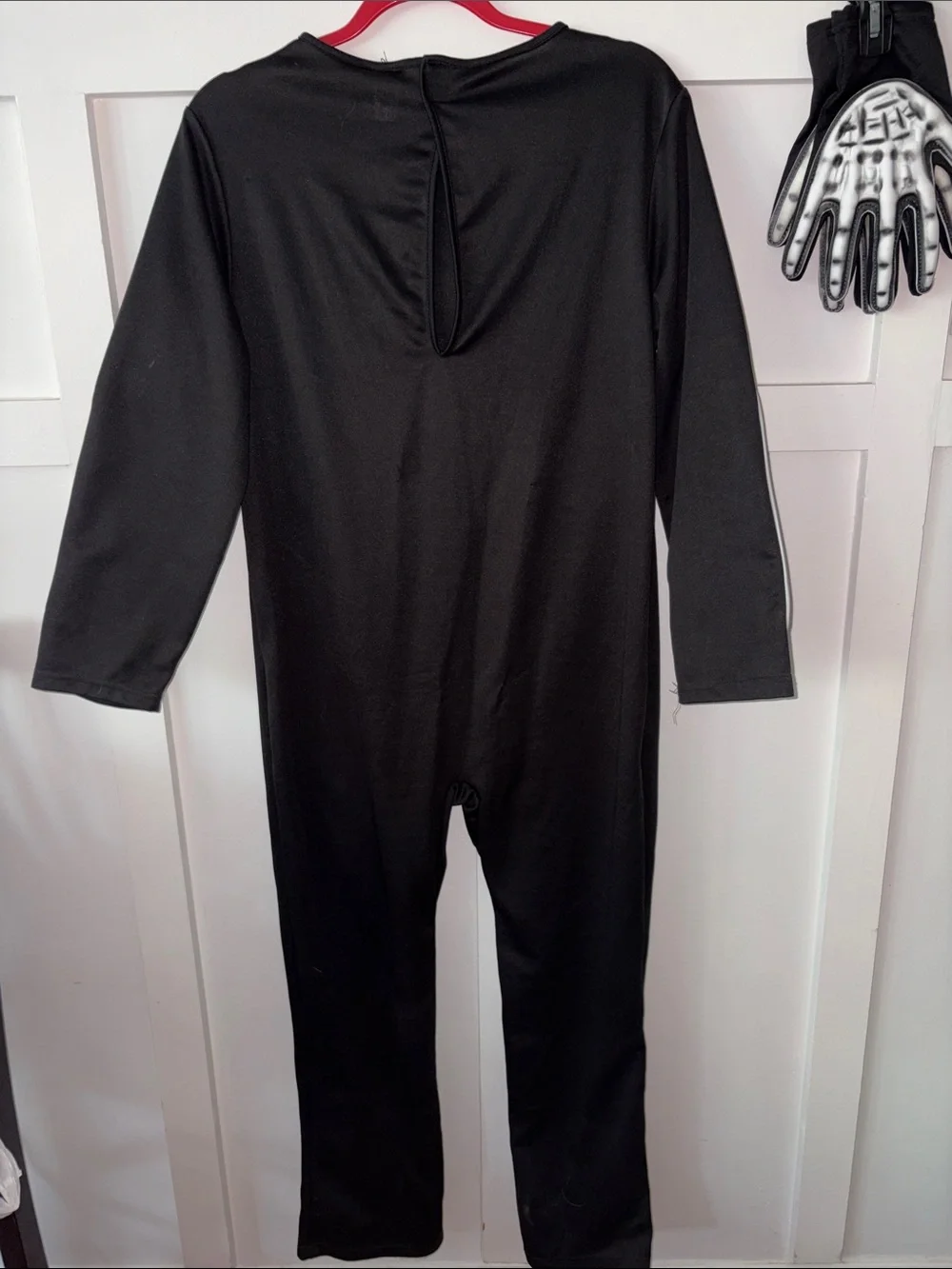 Old Navy 2010 Skeleton Costume with Molded 3D Bones, Mask and Gloves Size Large